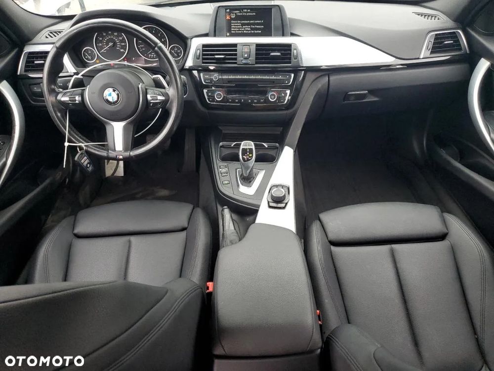 BMW Seria 3 328i xDrive Sport-Aut Sport Line - 7