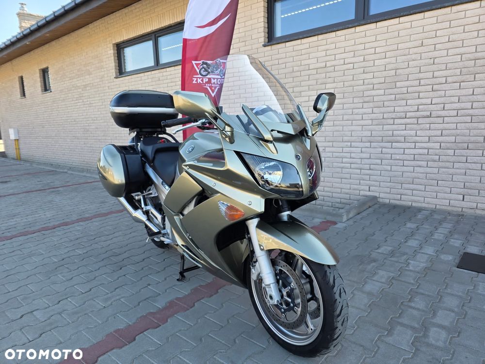 Yamaha FJR - 19