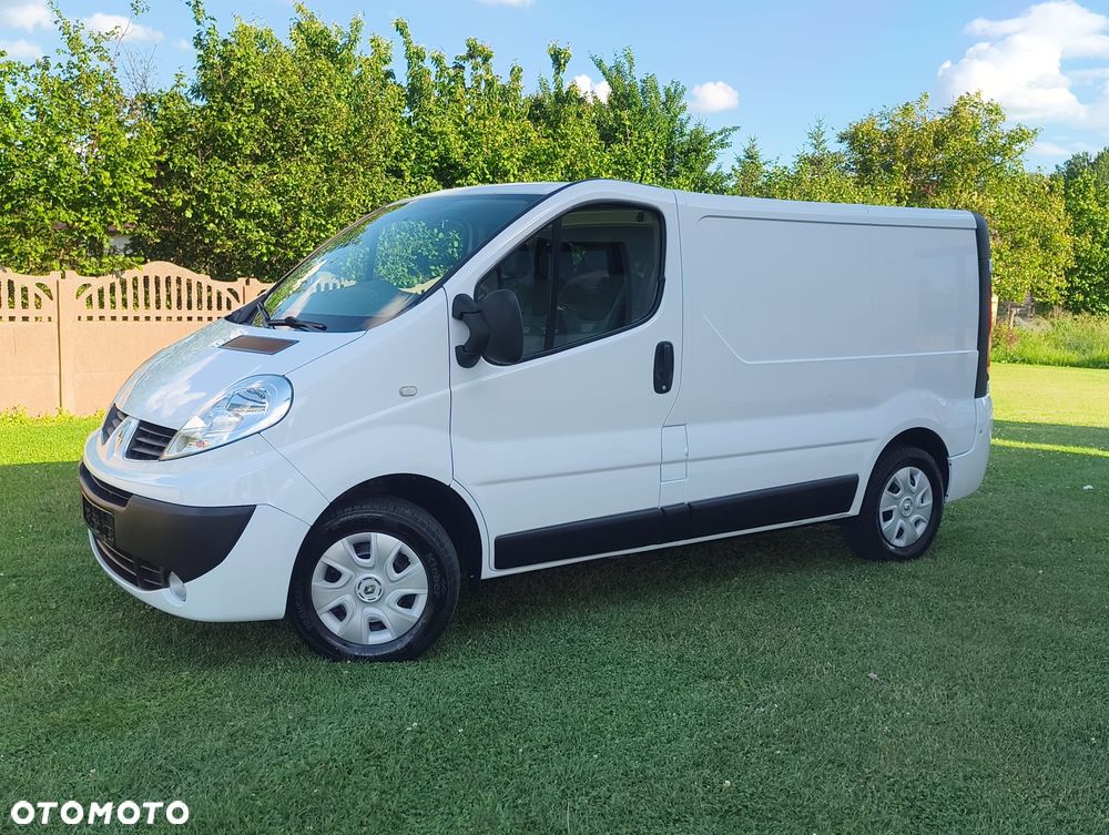 Renault TRAFIC - 8