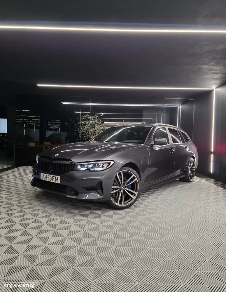 BMW 320 e Line Sport Auto - 1