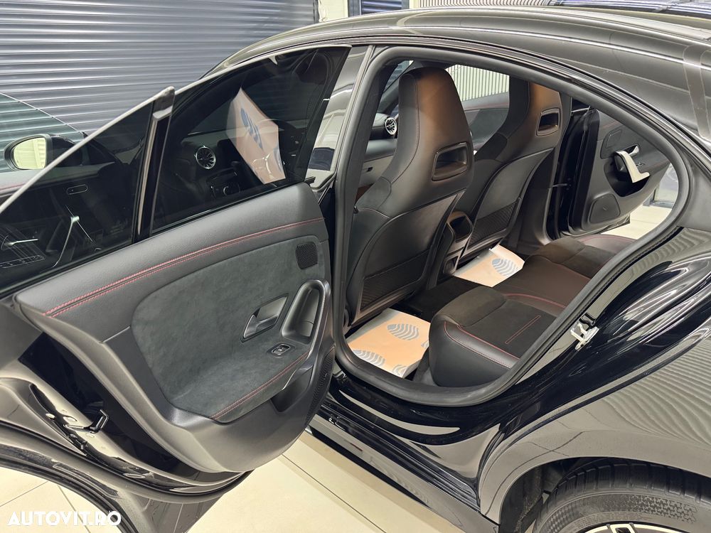 Mercedes-Benz CLA 250 e 8G-DCT AMG Line - 30