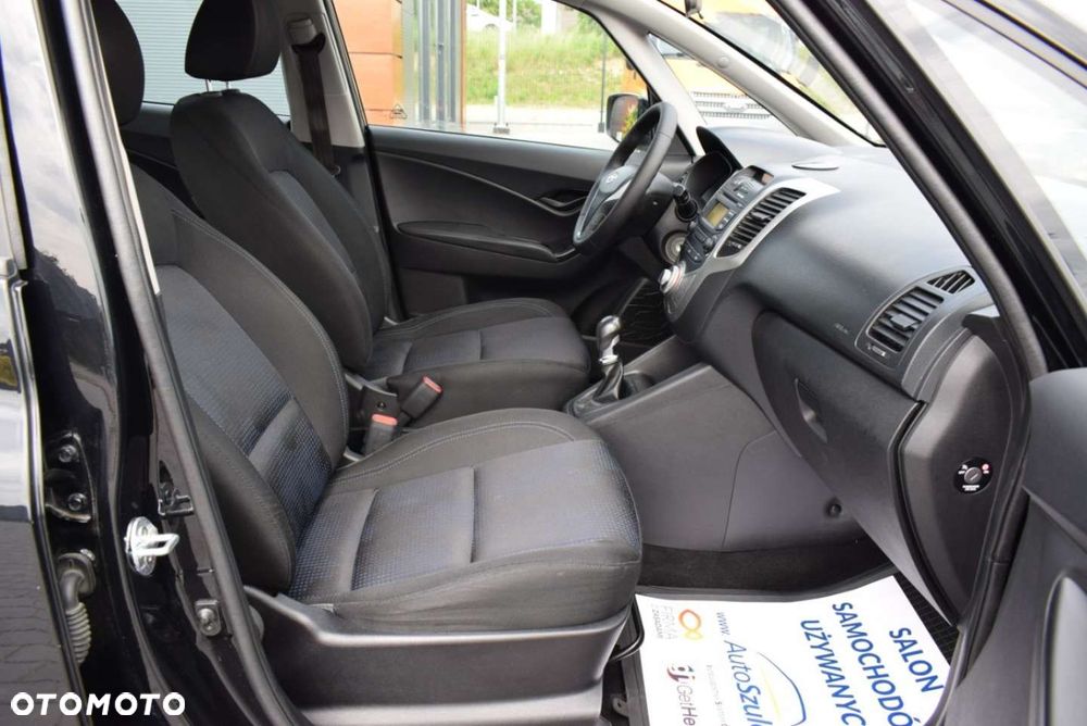 Hyundai ix20 - 24