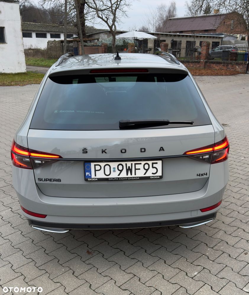 Skoda Superb 2.0 TDI SCR 4x4 Sportline DSG - 11