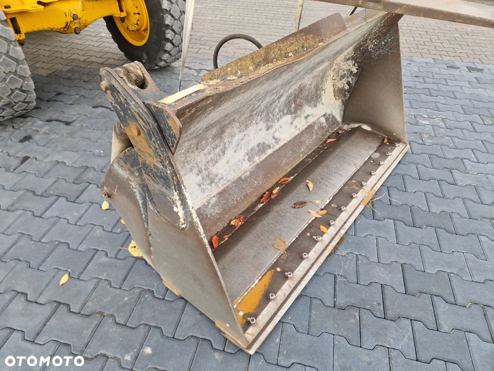 JCB 407 - 16