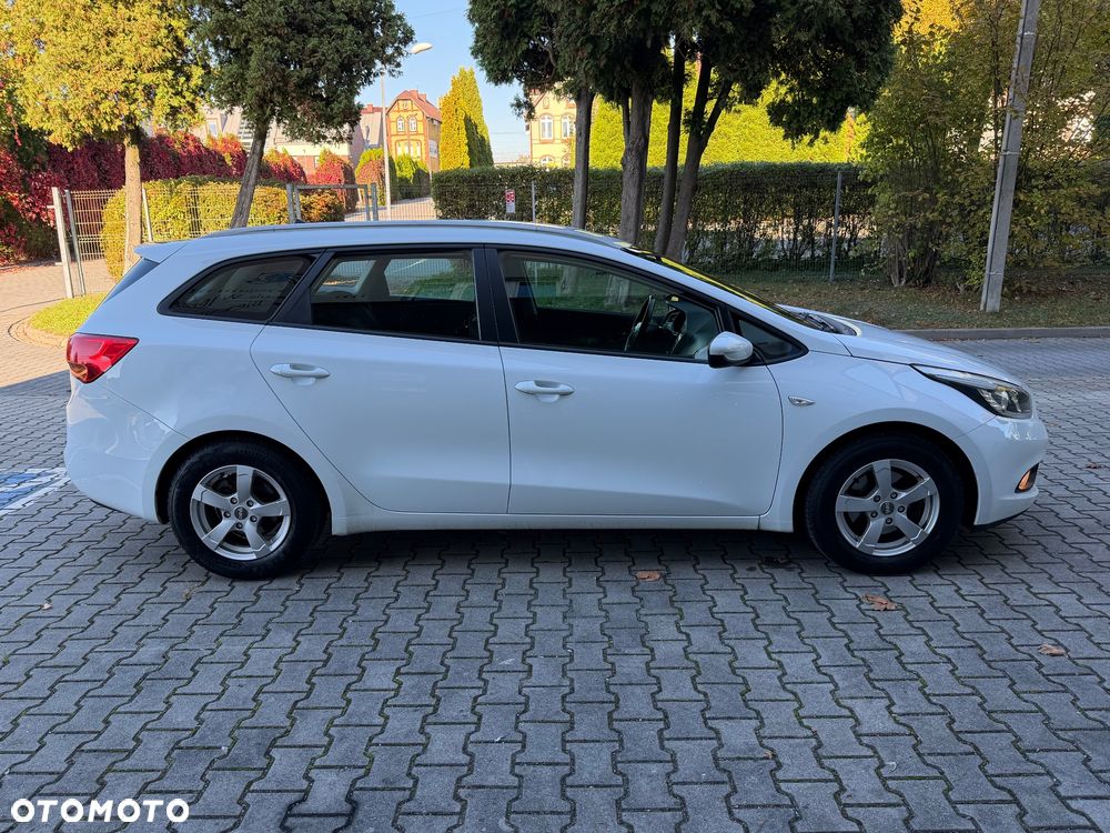Kia Ceed 1.4 CVVT Attract - 16