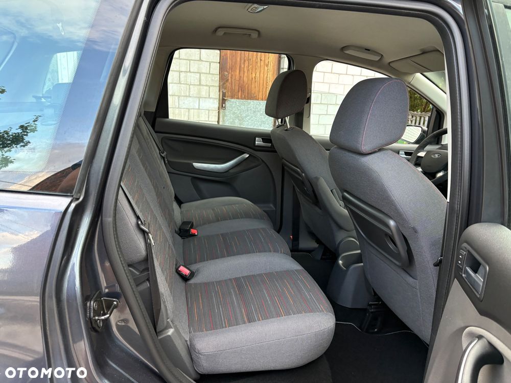 Ford Focus C-Max - 35