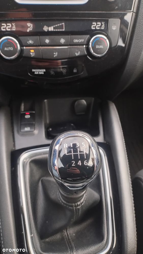 Nissan Qashqai ver-1-2-dig--t-acenta-eu6 - 16