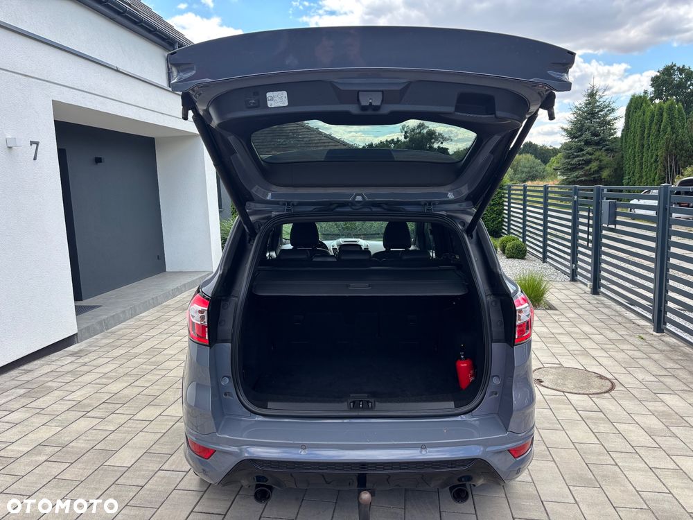 Ford Kuga 1.5 EcoBoost FWD ST-Line - 36