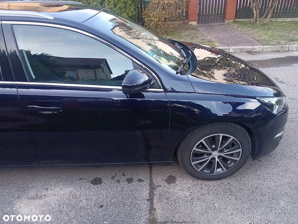 Peugeot 308 SW BlueHDi 120 EAT6 Stop & Start Allure - 31