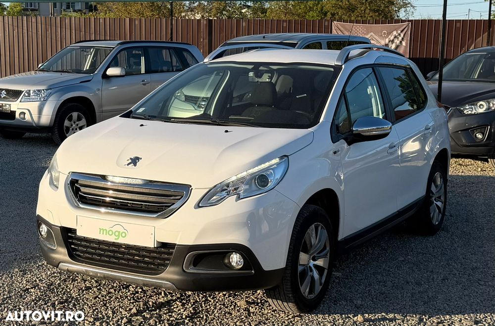 Peugeot 2008 1.2 PureTech Turbo Allure - 3