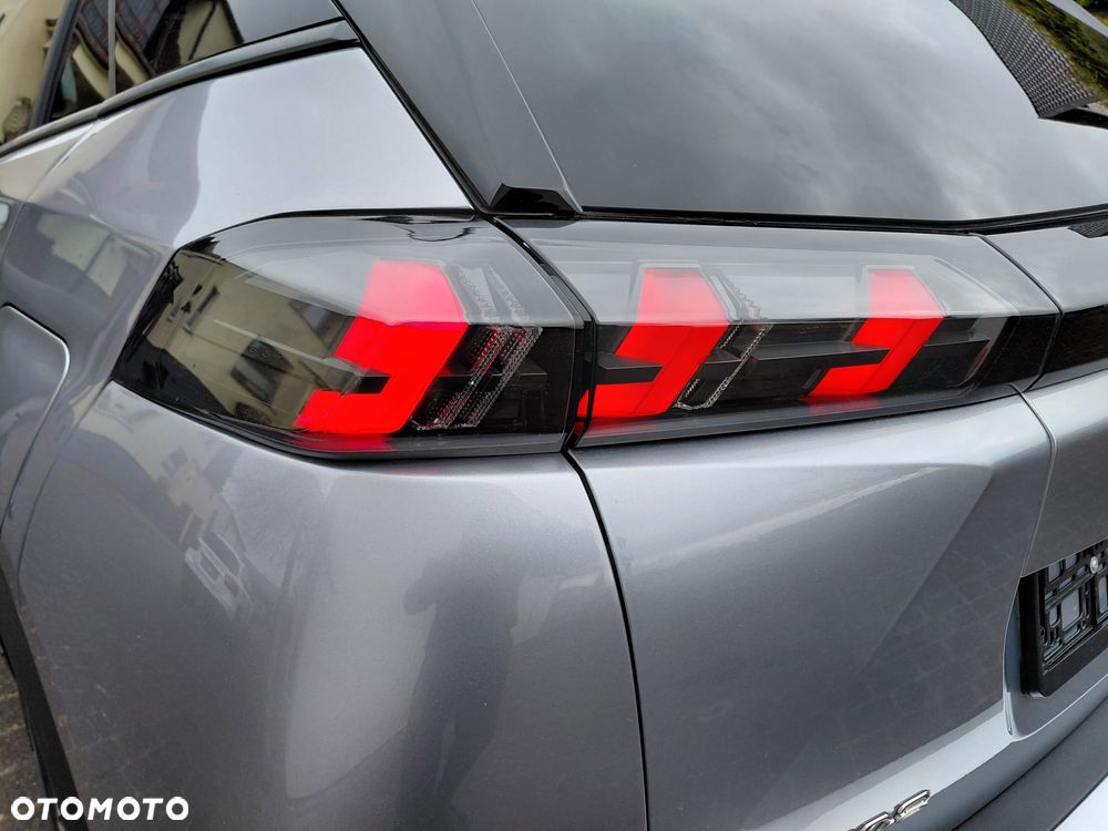 Peugeot 2008 1.2 PureTech Active S&S - 16