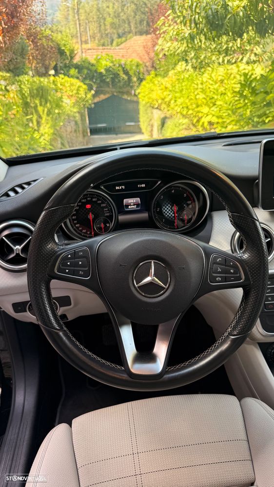 Mercedes-Benz A 180 d Urban - 32