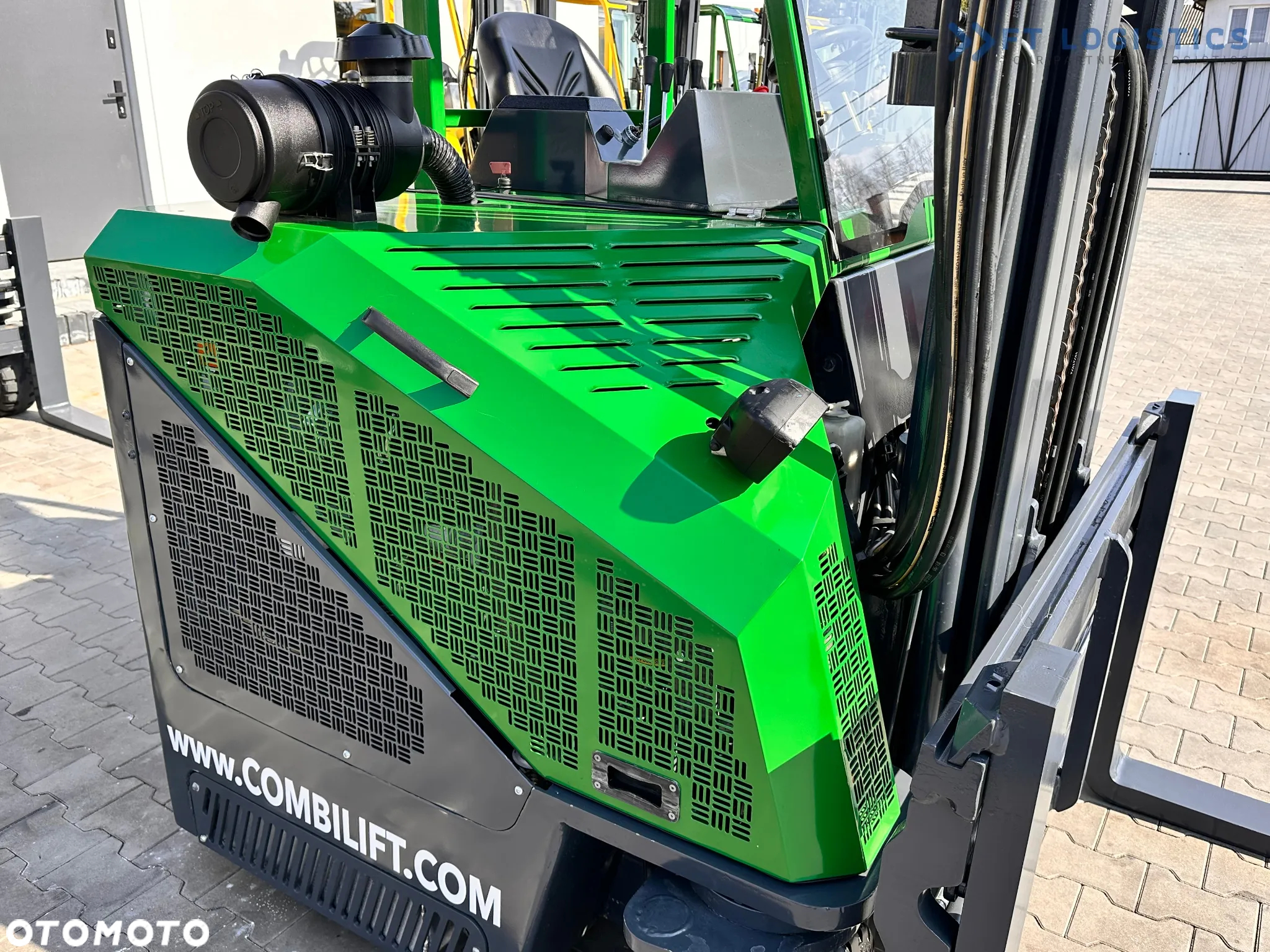 Combilift CB2500 / DIESEL / TRIPLEX / 5500MM / WOLNY SKOK / PRZESUW WIDEŁ / POZYCJONER / JAK NOWY - 8