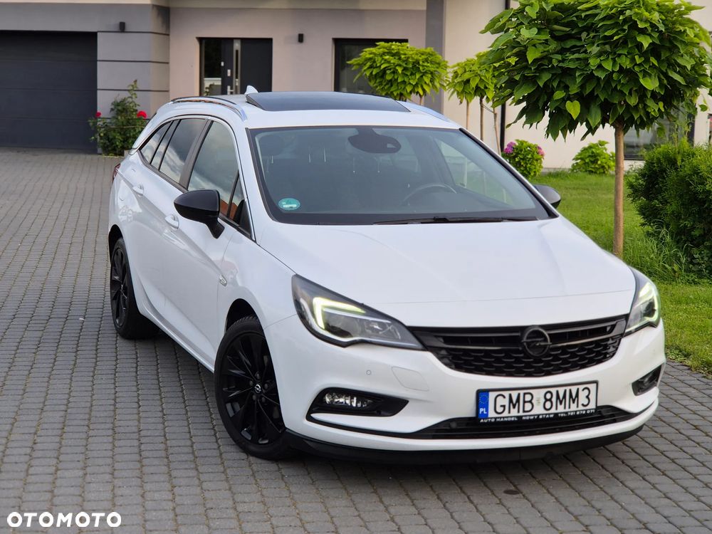 Opel Astra 1.6 D (CDTI) Dynamic - 1