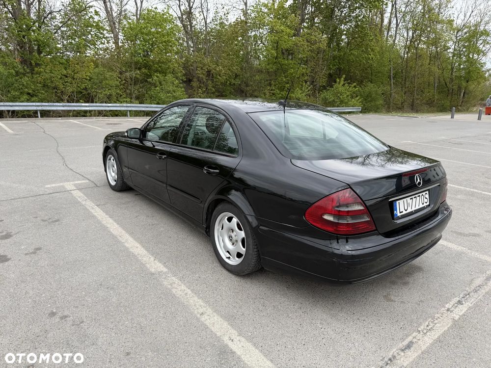 Mercedes-Benz Klasa E 200 CDI Classic - 3