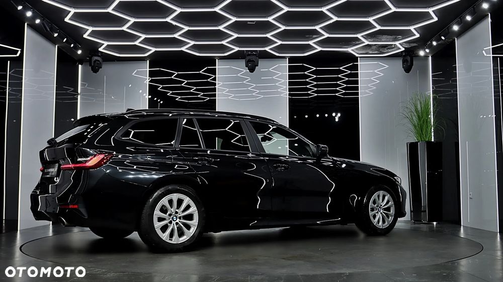 BMW Seria 3 320i Advantage - 9