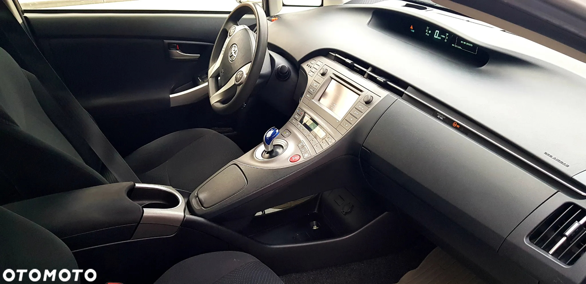 Toyota Prius - 8