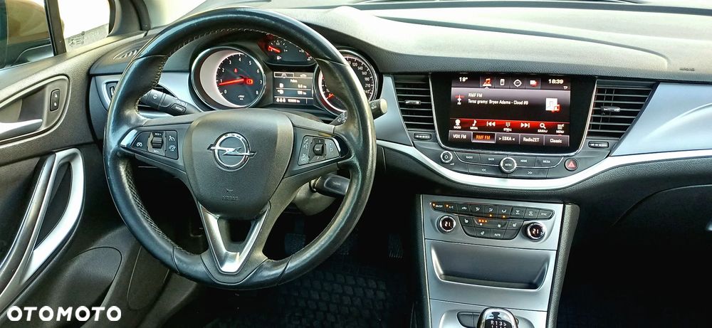 Opel Astra 1.4 Turbo Edition - 11