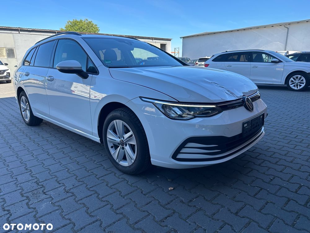 Volkswagen Golf - 1