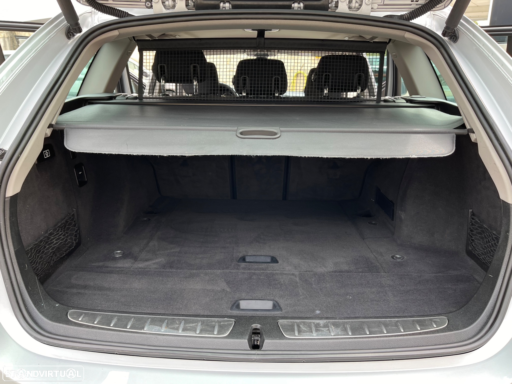 BMW 316 i Touring Line Sport - 22