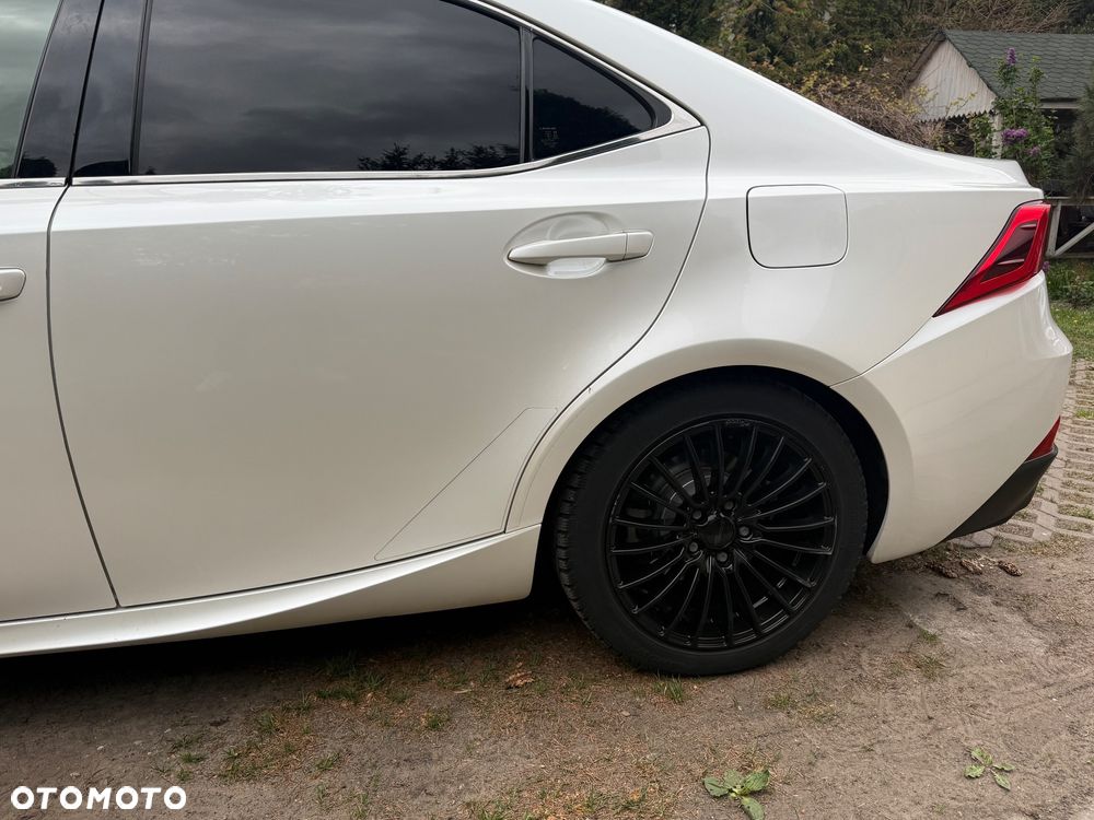 Lexus IS 200t / 300 Elegance - 6