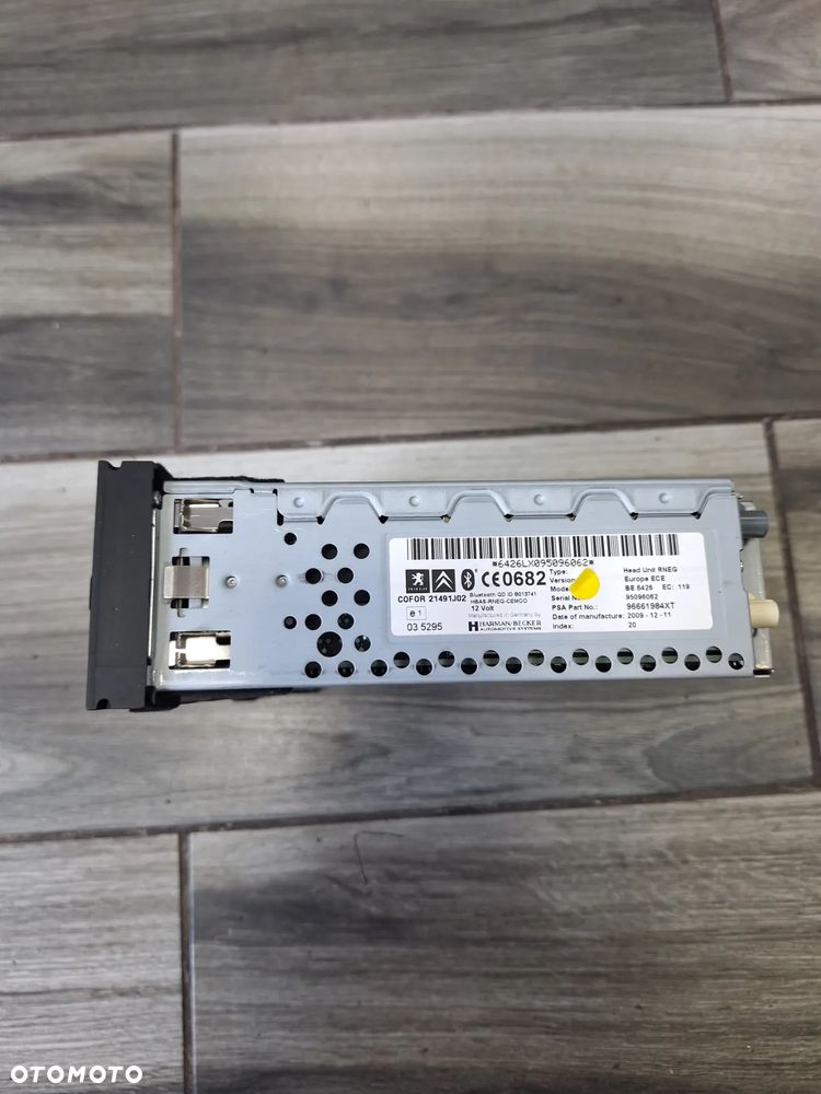 peugeot 5008  radio fabryczne  CD nawigacja 98058929XT 21491J02  (37/10) - 4