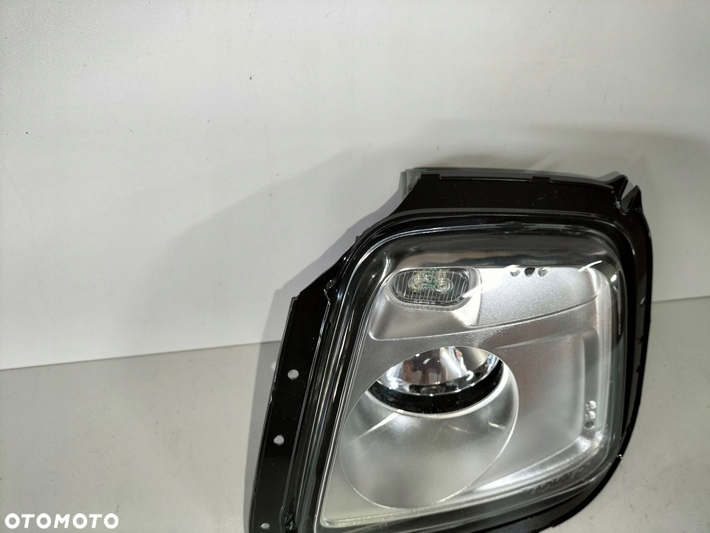 Halogen dachowy górny lewy VOLVO FH4 12- - 5