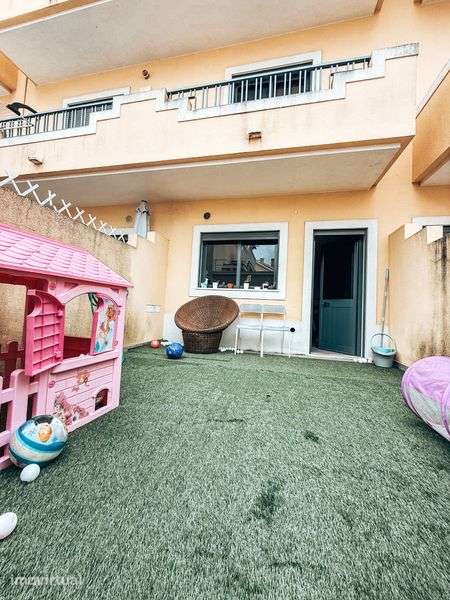Moradia em Banda T3 com 150 m², Quintal, Terraço - Grande imagem: 3/8