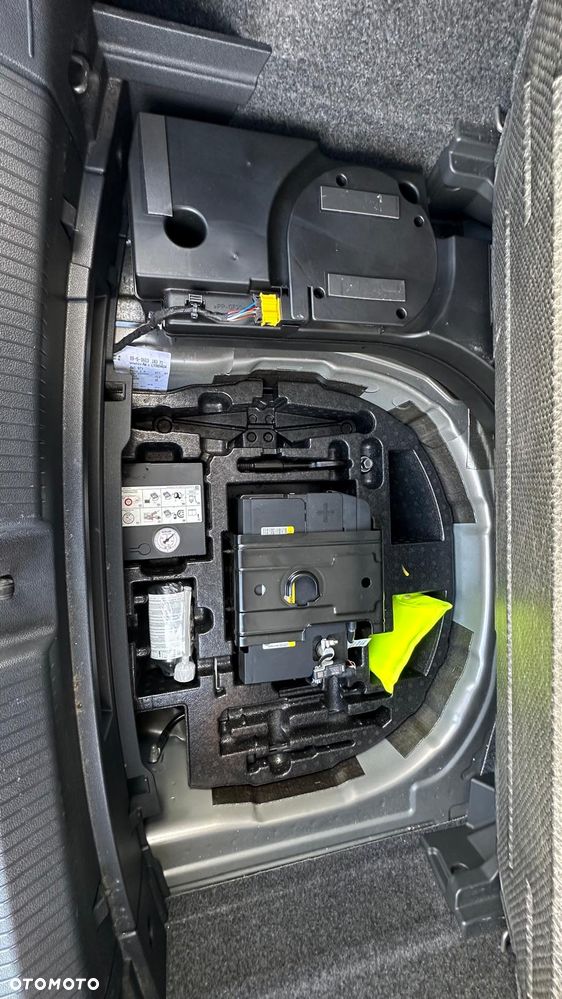 Volkswagen Polo 2.0 TSI OPF DSG GTI - 24