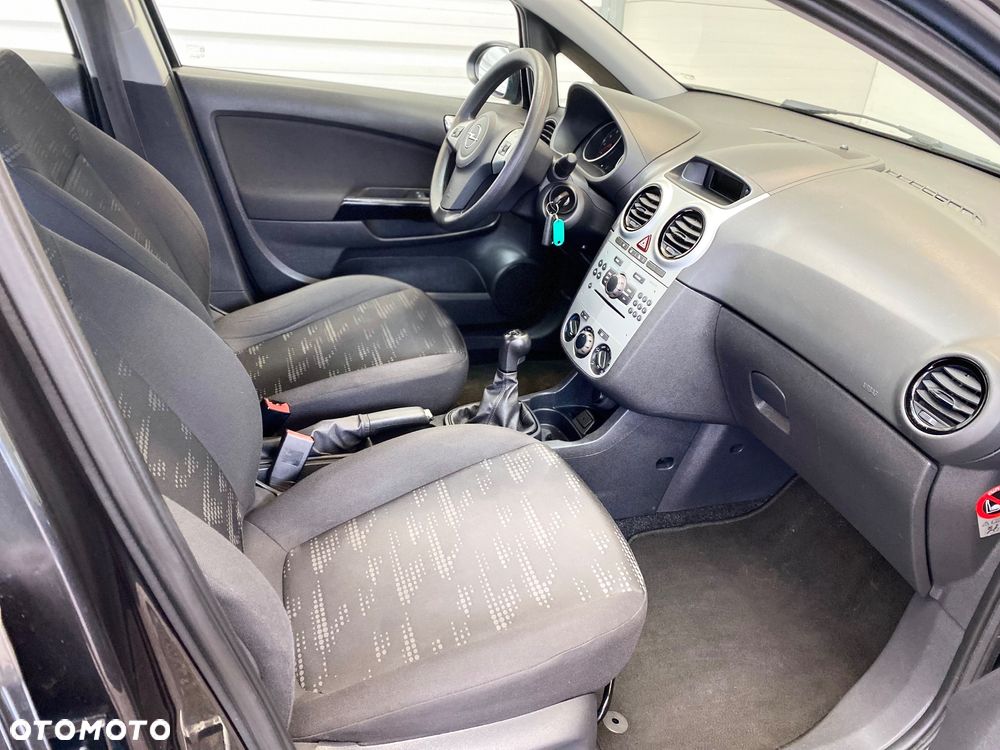 Opel Corsa 1.2 16V Enjoy - 11