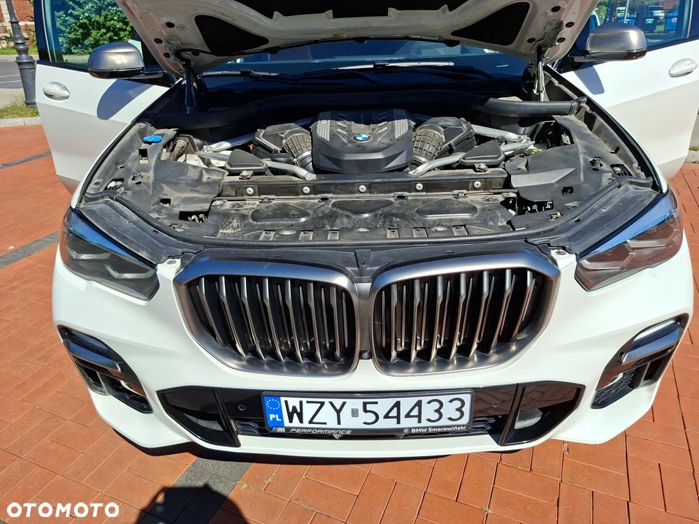 BMW X5 M50i - 24