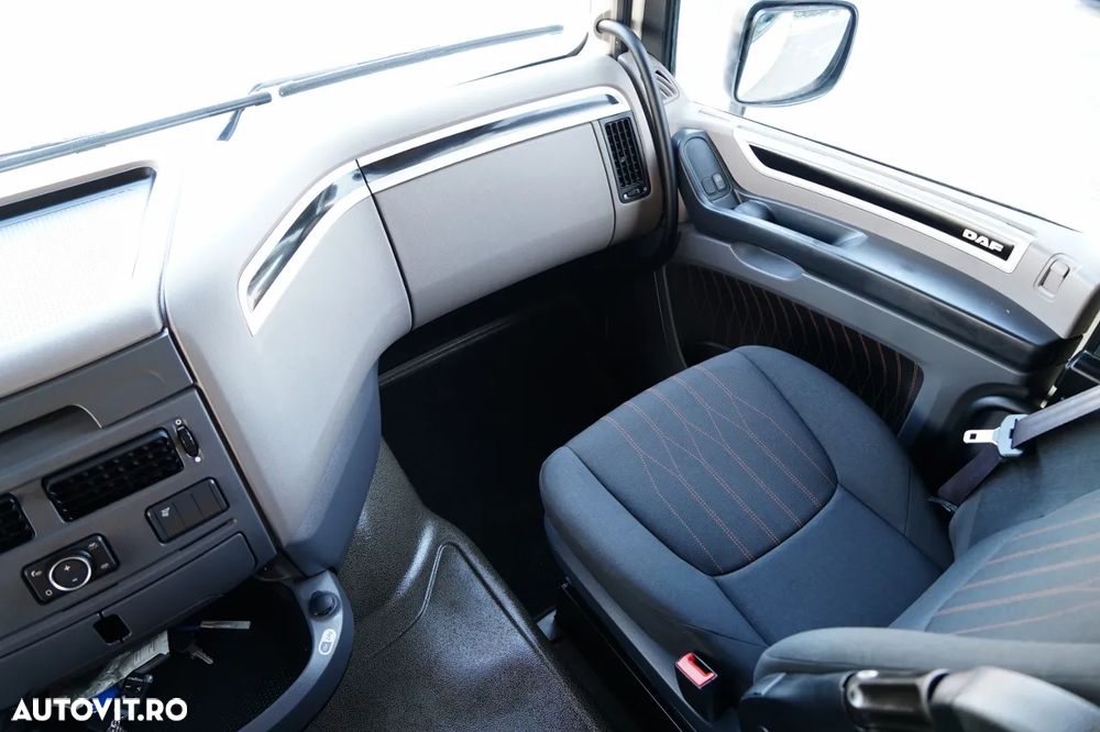DAF XF 530 / RETARDER / I-PARK COOL / CABINĂ SUPER SPACE / - 31