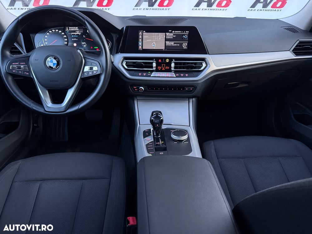 BMW Seria 3 320d xDrive AT MHEV - 35