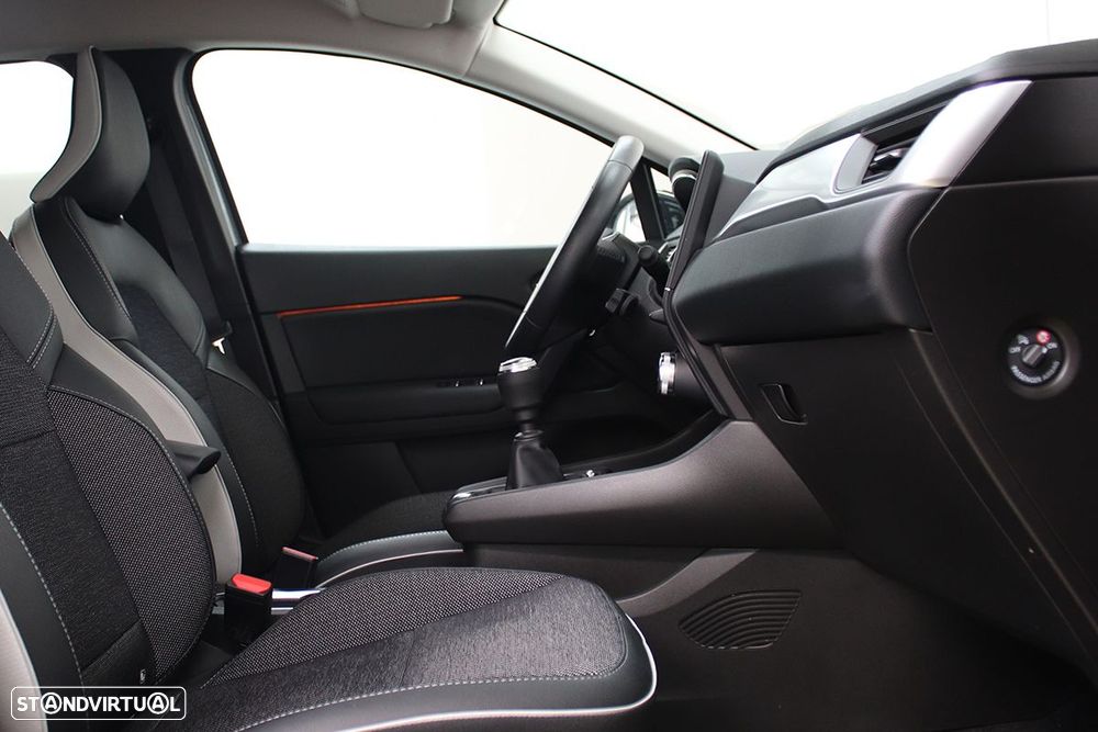 Renault Captur 1.0 TCe Techno Bi-Fuel - 21