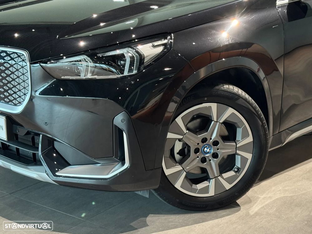 BMW iX1 eDrive20 xLine - 6