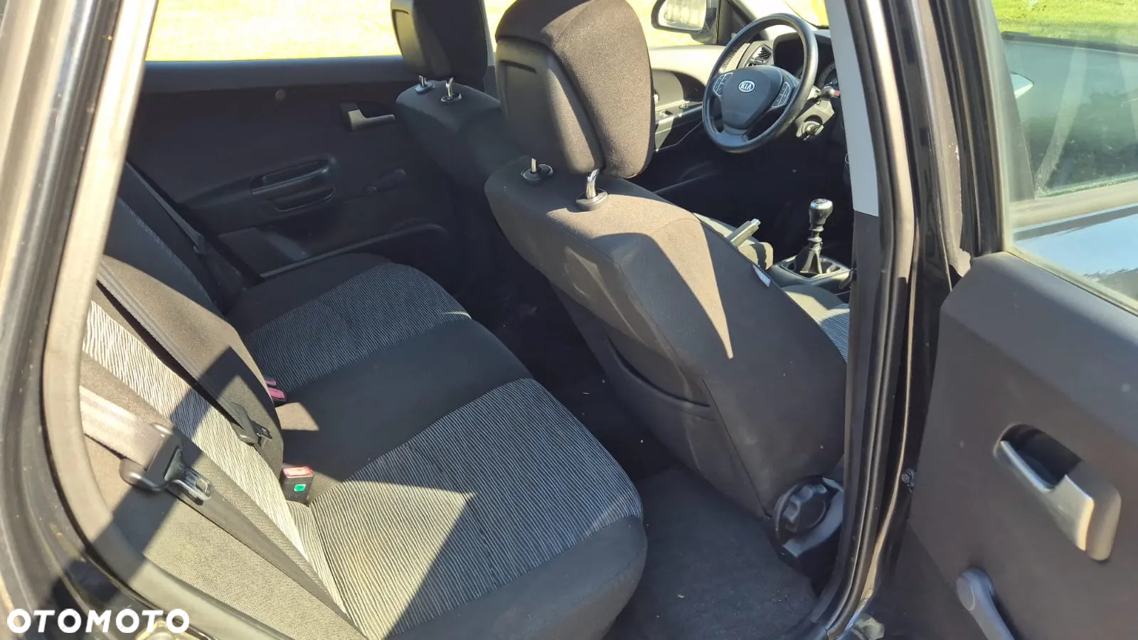 Kia Ceed 1.6 CRDi 90 ISG Spirit - 15