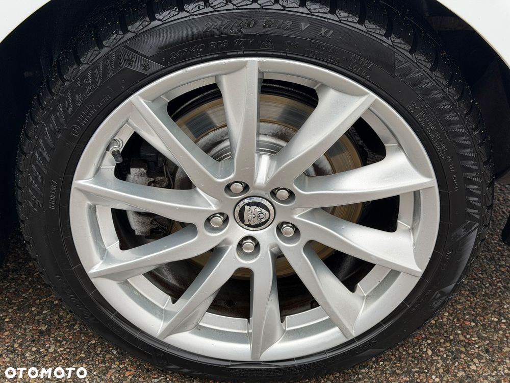 Jaguar XF 5.0 V8 Luxury - 16