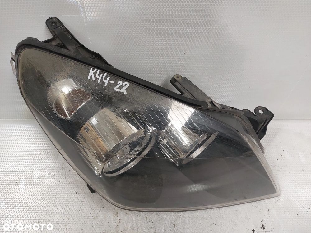 .  LAMPA PRZOD PRZEDNIA PRAWA OPEL ASTRA H - 2