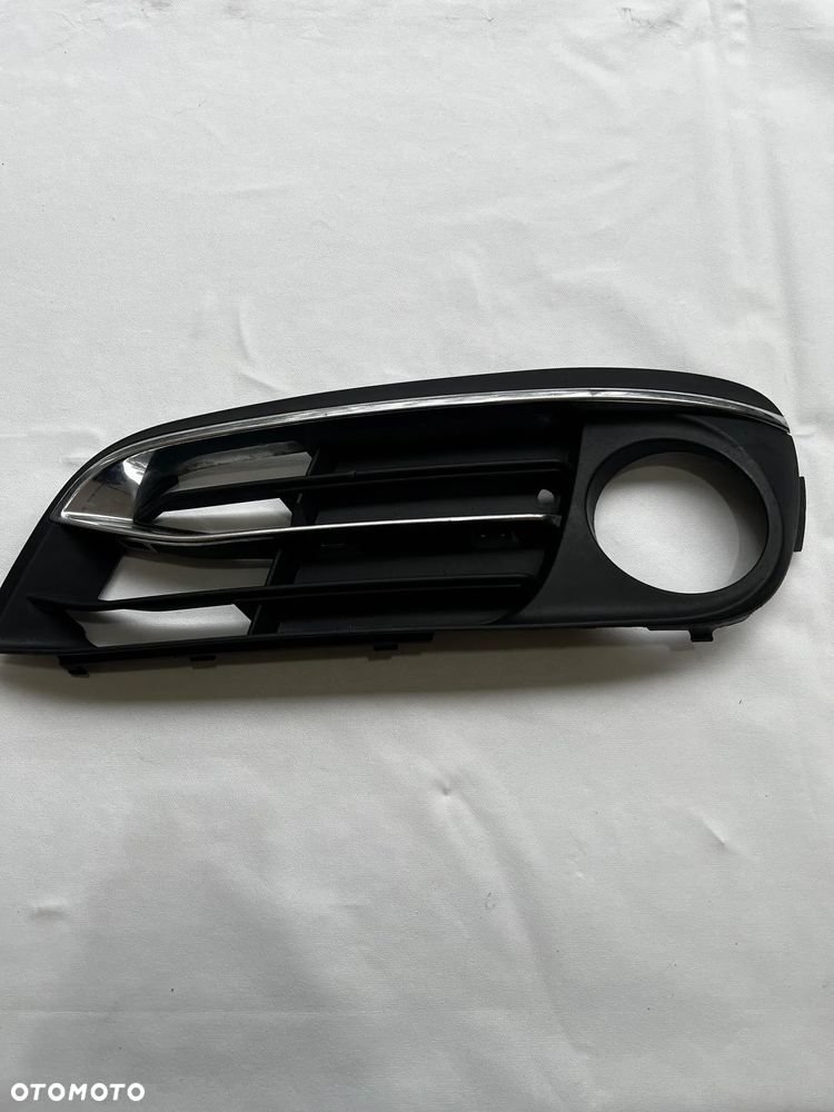 BMW Seria 5 F10/F11 X5 F15 / F32, F33, F36 Kratka Halogenu Zderzaka Lewy Przód 51117331737 - 5