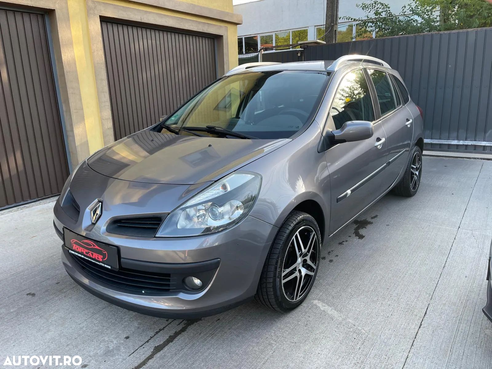 Renault Clio - 1