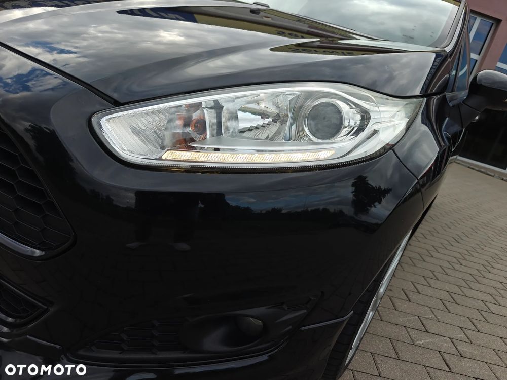 Ford Fiesta 1.0 EcoBoost Start-Stop Sport - 28
