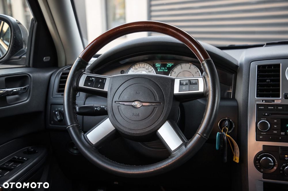 Chrysler 300C - 17