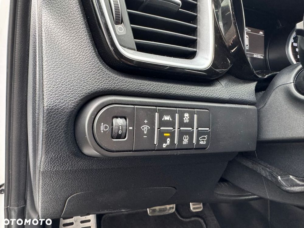 Kia ProCeed 1.5 T-GDI DCT7 OPF GT LINE - 19