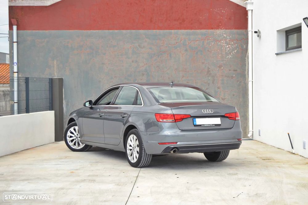 Audi A4 2.0 TDI Design - 5