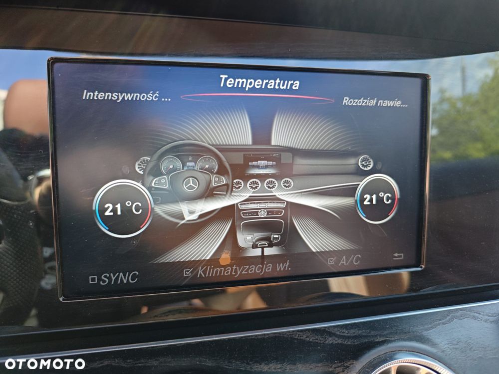 Mercedes-Benz Klasa E 300 9G-TRONIC Avantgarde - 27
