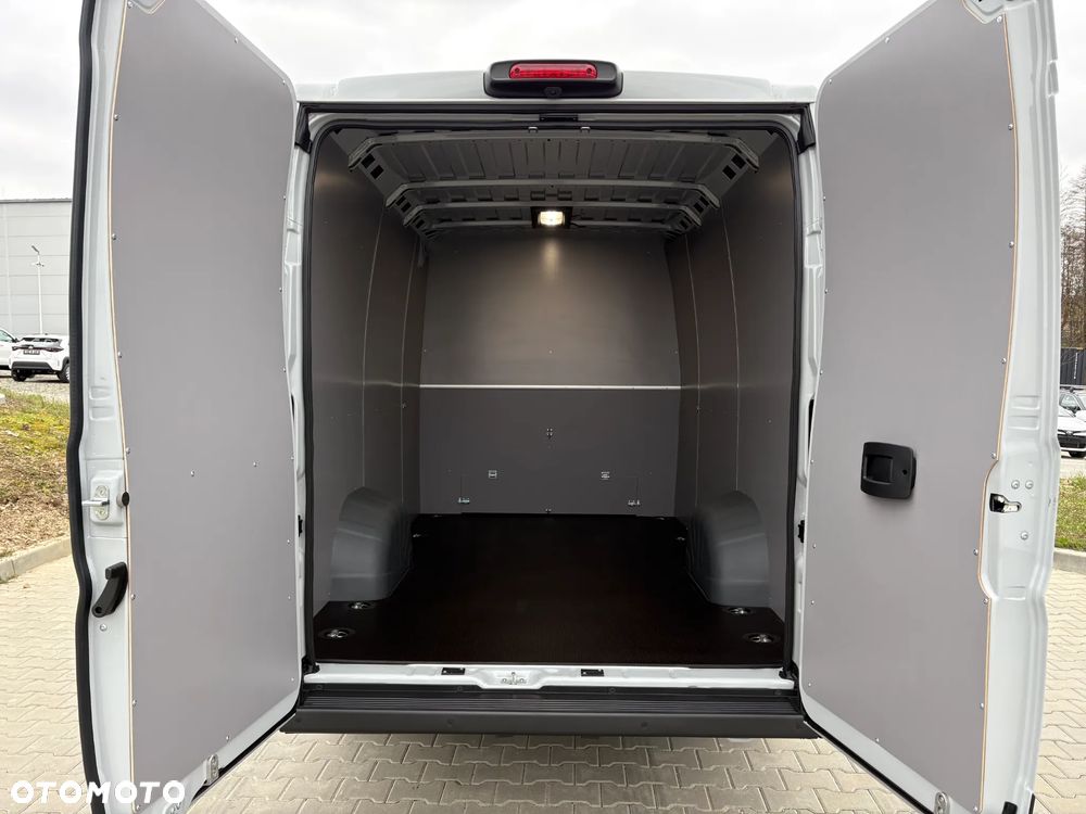 Toyota PROACE MAX - 16