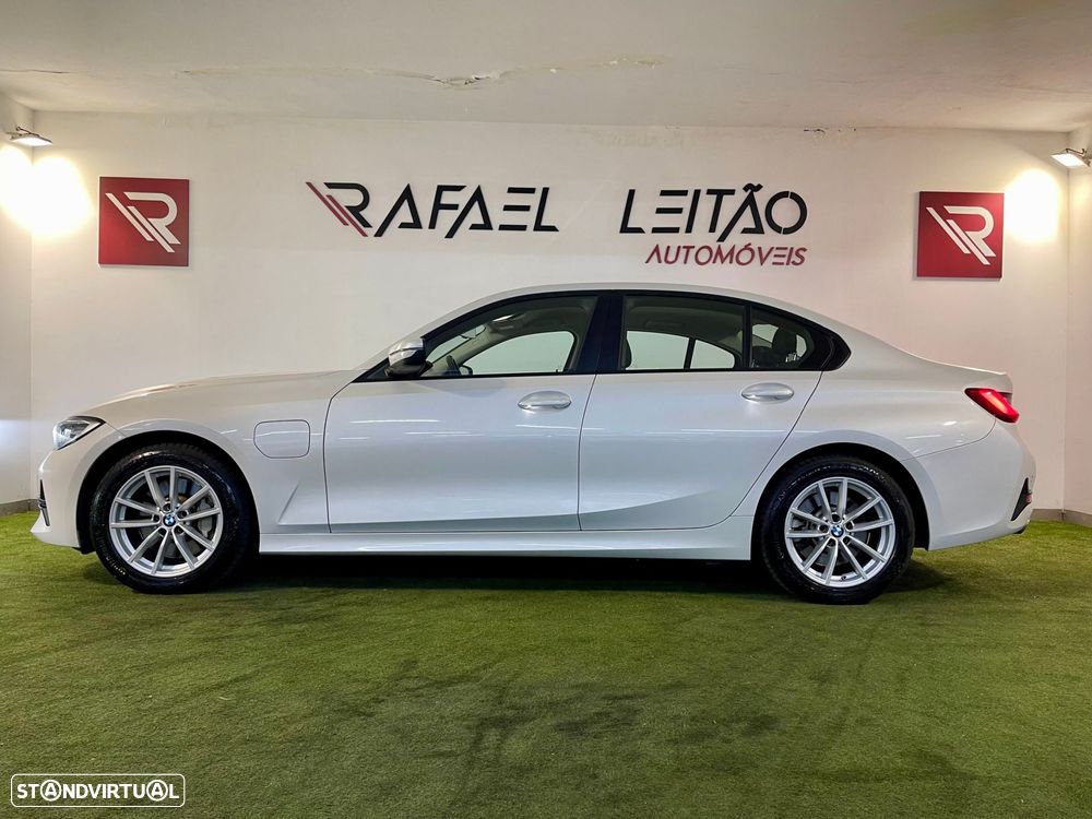 BMW 330 e Corporate Edition Auto - 9