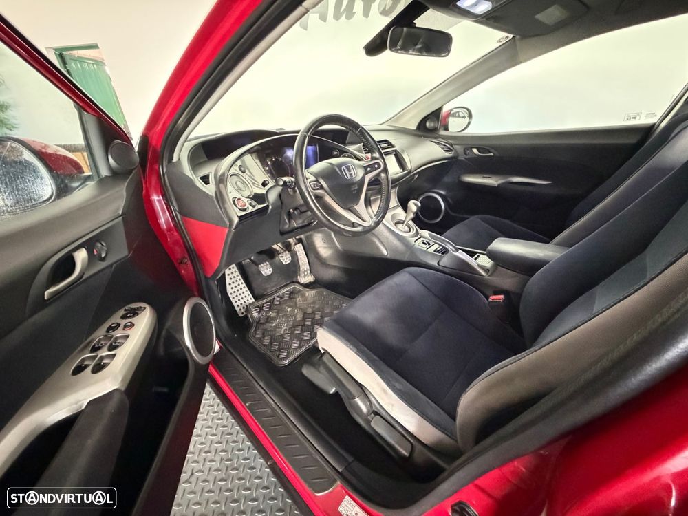 Honda Civic 1.4 Sport - 12