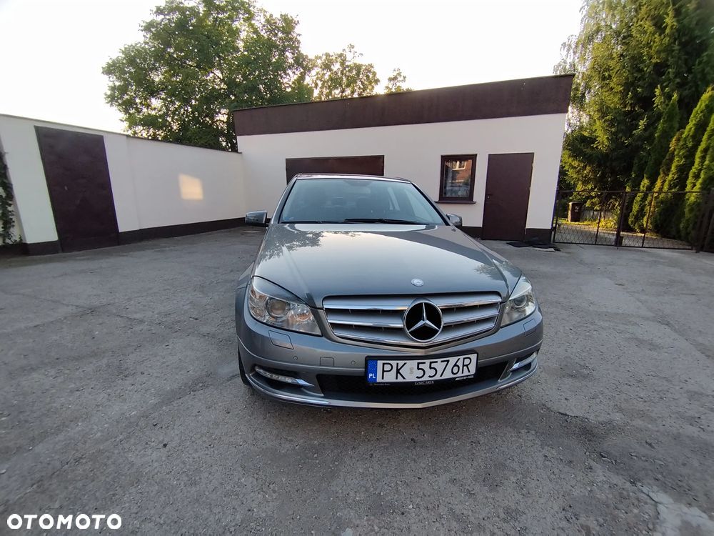 Mercedes-Benz Klasa C 180 CGI Automatik BlueEFFICIENCY Avantgarde - 5