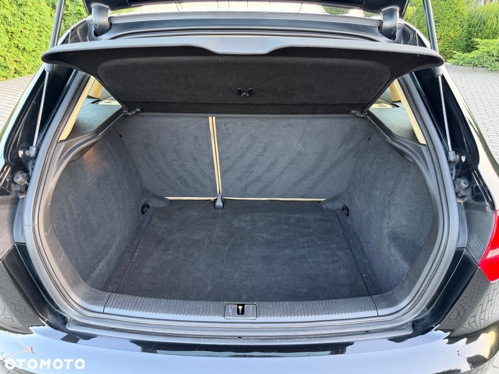 Audi A3 Sportback - 16